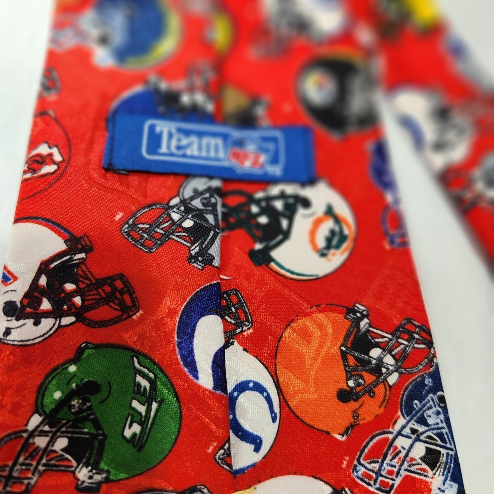 NFL Mens Necktie Helmets All Over Print Football Vintage Multicolored - Picture 3 of 6